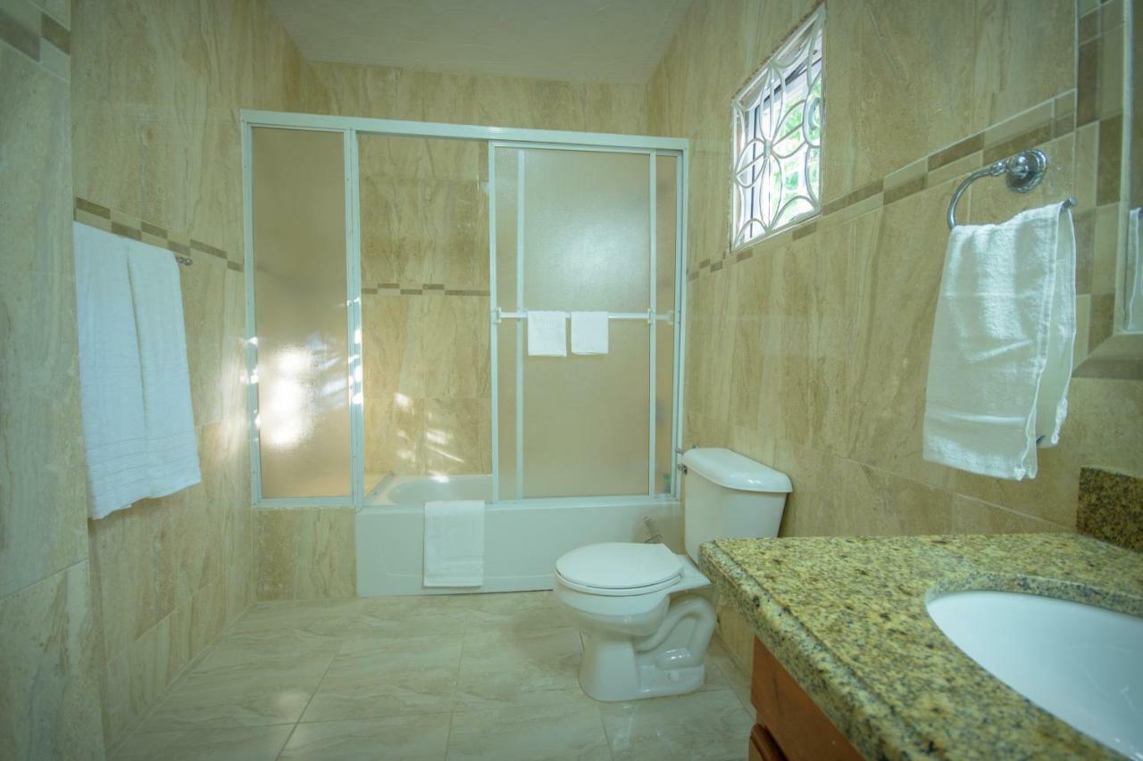 Tropical Escape Villa Очо Риос Екстериор снимка