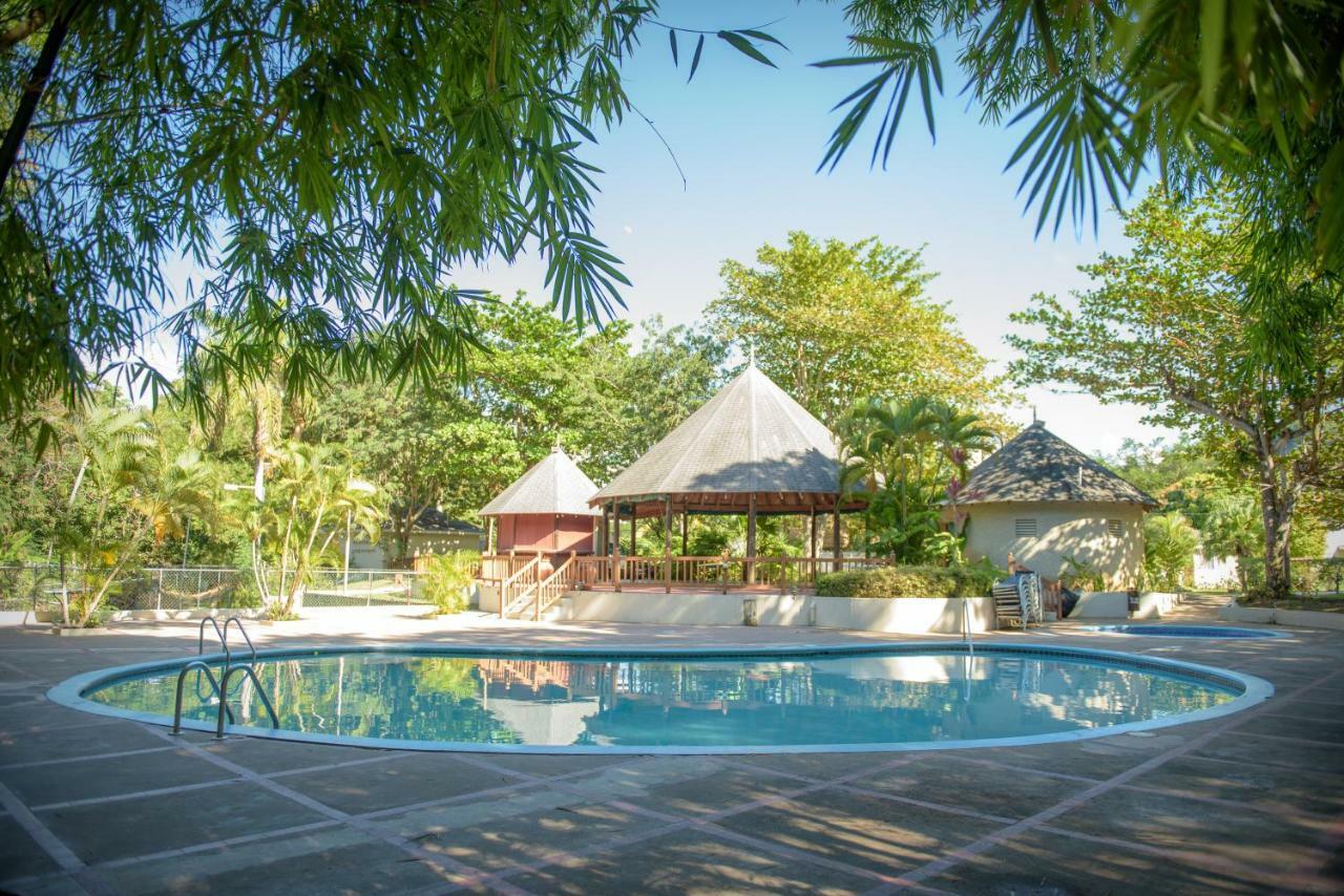 Tropical Escape Villa Очо Риос Екстериор снимка